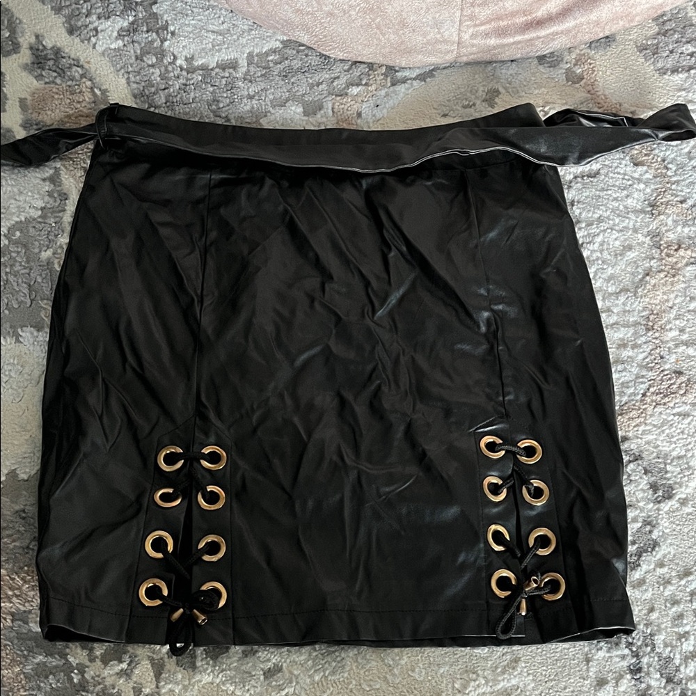 Elegant Black Lace-Up Pencil Skirt